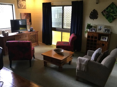 Cosy Bed And Breakfast - QLD Tourism 3