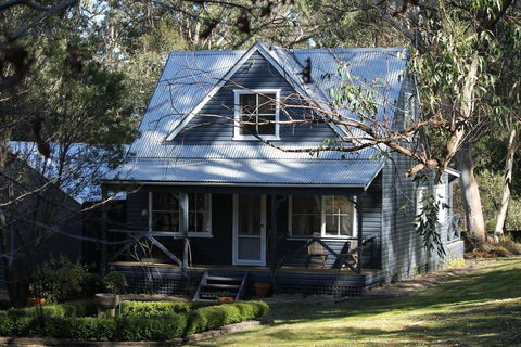Cottage At 31 - QLD Tourism 0