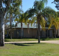 Cottage Port Stephens / Swan Bay NSW - Queensland Tourism