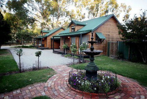 Cottages On Edward - QLD Tourism 0