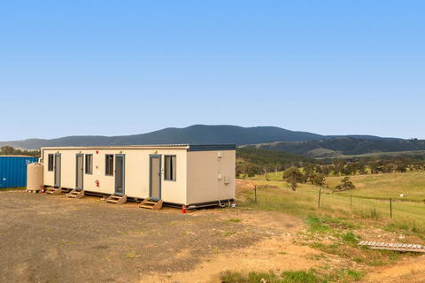 Country Budget - QLD Tourism 0