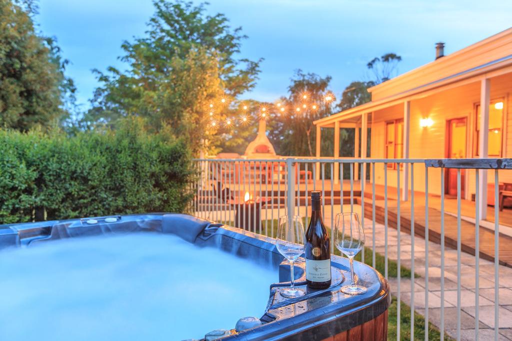 Nungurner VIC QLD Tourism