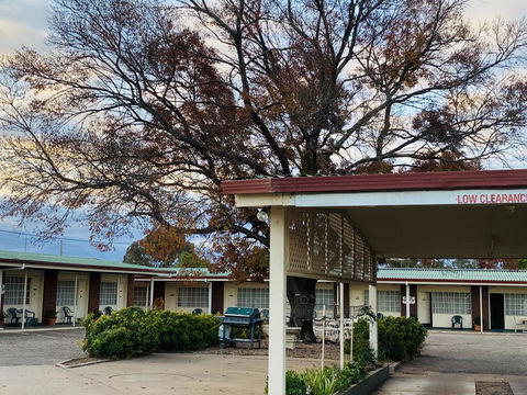 County Lodge Motor Inn - QLD Tourism 2