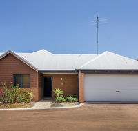Cozy Cottage - Queensland Tourism