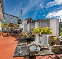 Cradle at Casa Blanca Country Retreat - Queensland Tourism