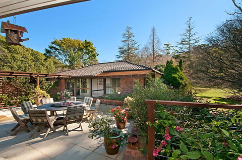 Craigdarroch Courtyard Cottage, 22 Bartle Road - QLD Tourism 0