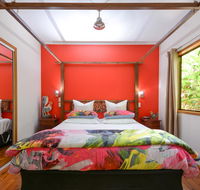 Crater Lakes Rainforest Cottages - QLD Tourism