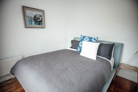Craypot Cottage Port Campbell - QLD Tourism 2