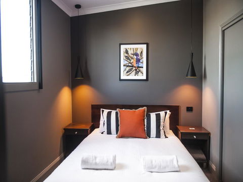 Criterion Hotel Sale - QLD Tourism 0