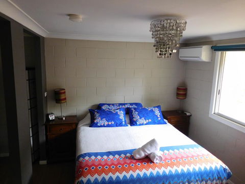 Croftons Retreat Nimbin - QLD Tourism 1