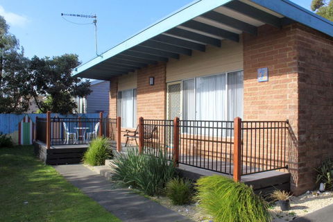 Cronulla Cottage @ Cape Woolamai - QLD Tourism 0