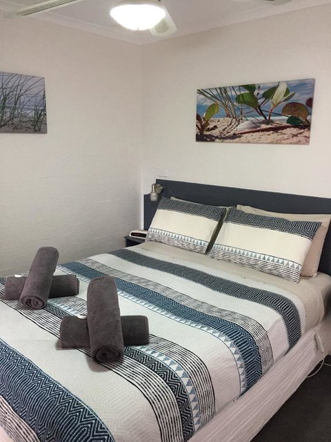 Crown Apartments - QLD Tourism 3