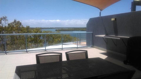 Crystal Waters Picnic Point - QLD Tourism 1