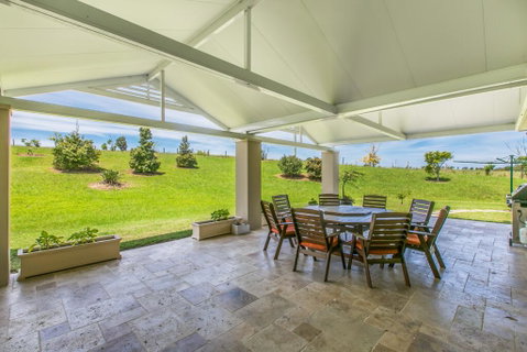Cullengetty Estate - Queensland Tourism 2