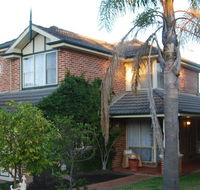 Cutmore Cottages - Highclaire House - Queensland Tourism