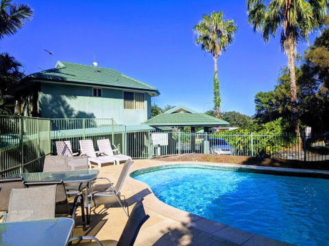 Cuttlefish Cove - QLD Tourism 1
