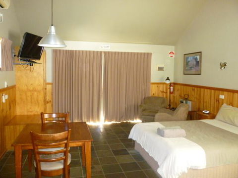 D'Altons Resort - QLD Tourism 3