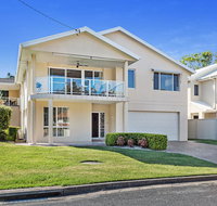 Danalene Parade 1/25 - QLD Tourism