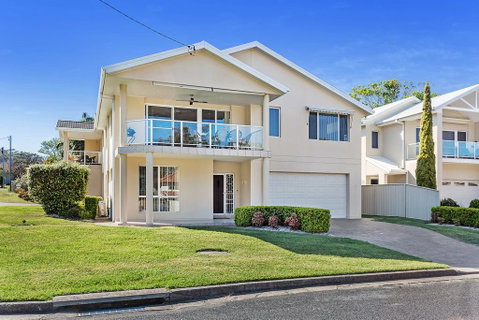 Danalene Parade, 1/25 - QLD Tourism 0