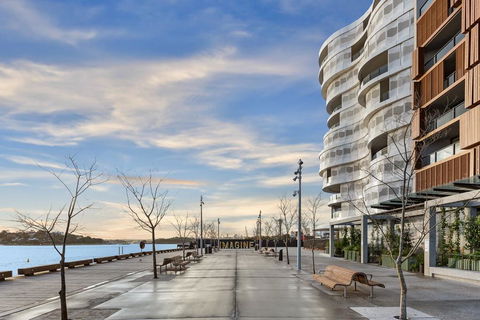 Darling Harbour Waterview Luxury Apartment - Queensland Tourism 3