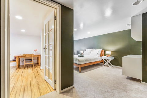 Darling Suite - Newly Renovated, On The River Access To The Tan, South Yarra Station Or Chapel St - QLD Tourism 0