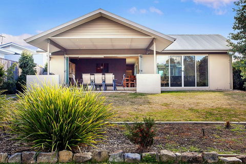 Dashaz Dream - Queensland Tourism 1