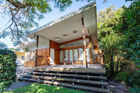 Decked Out For A Fantastic Holiday - Winnett St, Woorim (Upstairs Only) - QLD Tourism 0