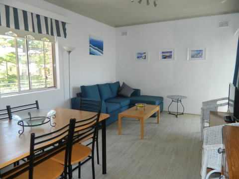 Del Rae Unit 15 - Shoal Bay - QLD Tourism 1