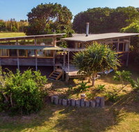Delicate Nobby Artist Studio 898 Point Plomer Road - QLD Tourism