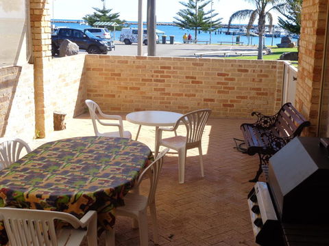 Denison Waterfront - Queensland Tourism 2