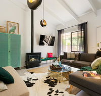 Designer Town Villa - QLD Tourism