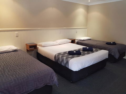 Dirranbandi Motor Inn - Queensland Tourism 3