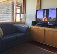Dolphin Beach House - QLD Tourism