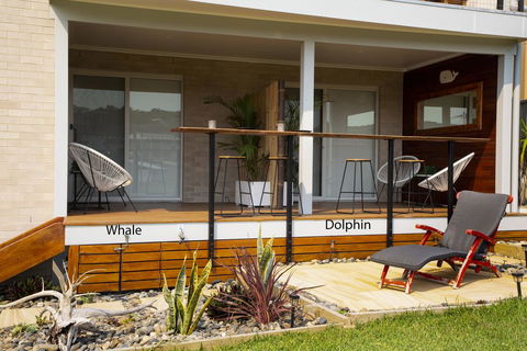 Dolphin Studio Apartment, 1a Ocean Street - Queensland Tourism 3