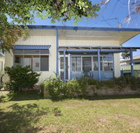DOUGLAS COTTAGE FORSTER - QLD Tourism