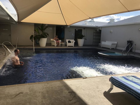 Dover Motel - QLD Tourism 2