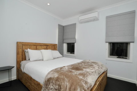 Doze On Green - QLD Tourism 2