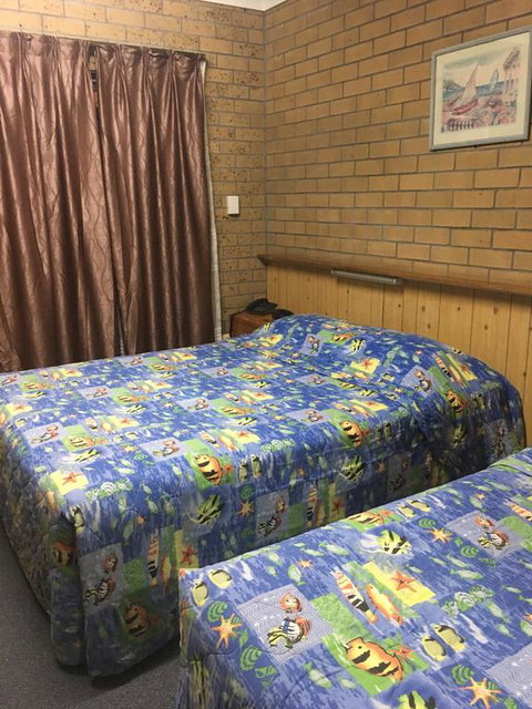 Dragon Phoenix Resort - QLD Tourism 2