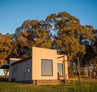 Dragonfly Cottages - QLD Tourism