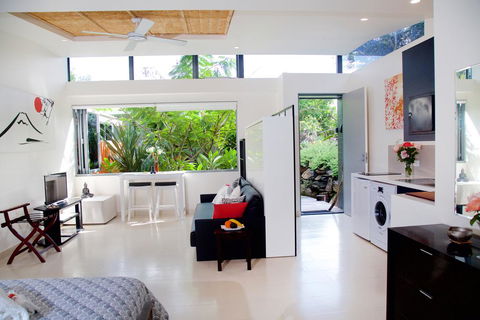 Driftwood Villa - Queensland Tourism 1