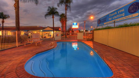 Dubbo Midstate Motor Park - Queensland Tourism 1