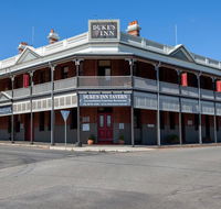 Duke's Inn