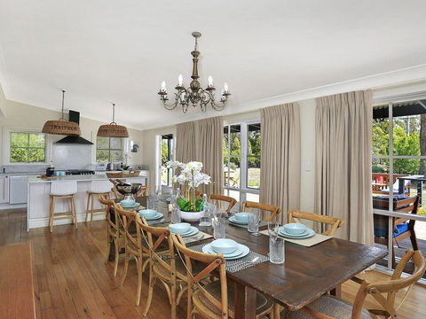 Duncraig House - Open Fireplace, Spa, Pet Friendly - QLD Tourism 2