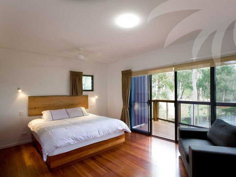Dux Nutz - QLD Tourism 3