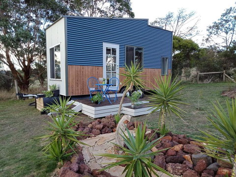 Dyl & Lil's Tiny House On Wheels - QLD Tourism 0