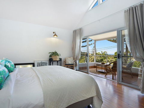 EAST COAST ESCAPES - Lighthouse Studio - QLD Tourism 1