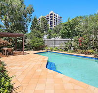 Eastbourne U6 80 Esplanade. Golden Beach - QLD Tourism