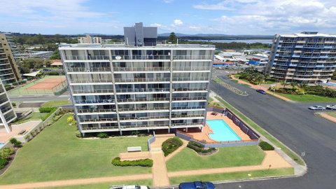 Ebbtide 2 - On Main Beach! - QLD Tourism 0