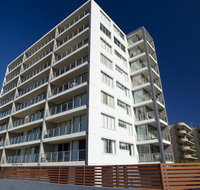 Ebbtide Unit 5 / 2-6 North Street - QLD Tourism