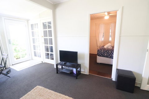 Echuca Bungalow - Queensland Tourism 2